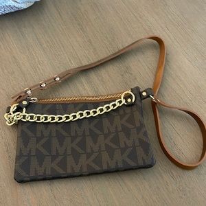 Michael kors belt bag